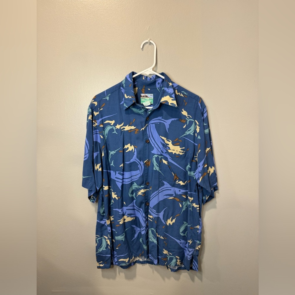 EUC Reyn Spooner Button Down Shirt size Medium